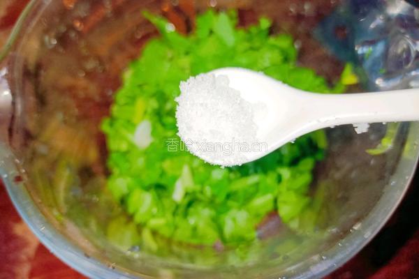 香菜葱花煎蛋的做法图解3