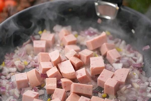 黑松露泡菜炒饭的做法图解3