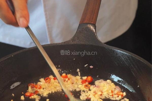 香浓茄汁三文鱼的做法图解4