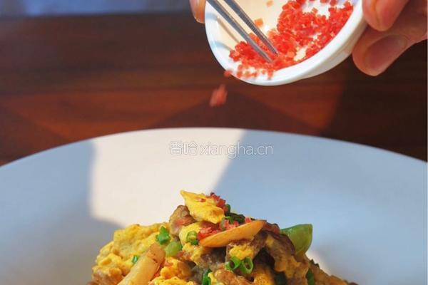 菌菇牛肉炒鸡蛋的做法图解7