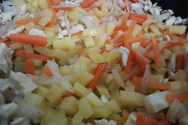 鸡肉胡萝卜盖饭的做法图解3