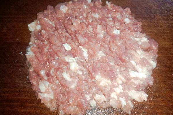 肉末鸡蛋豆腐的做法图解1