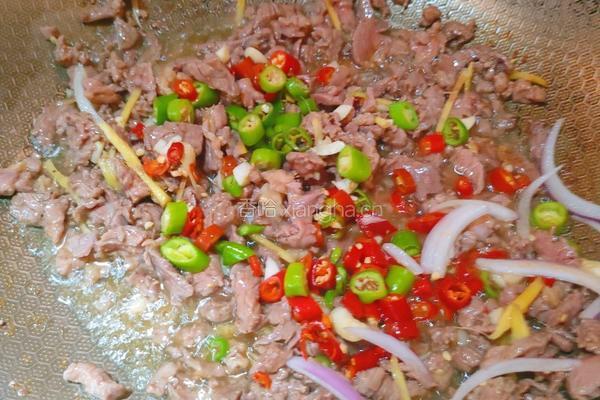 双椒牛肉的做法图解4