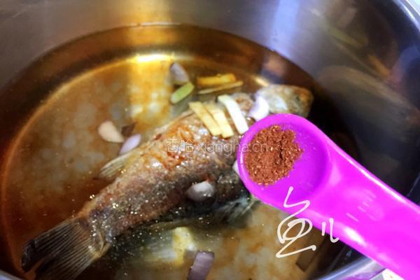 冬瓜鲫鱼汤的做法图解8