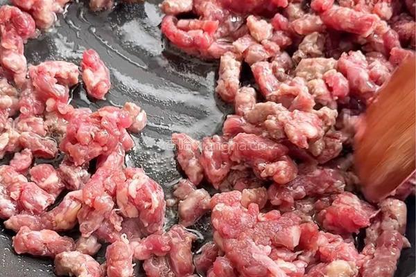 土豆泥番茄牛肉芝士饼的做法图解1