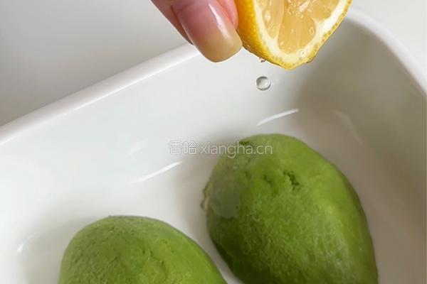 牛油果三文鱼拌饭的做法图解5