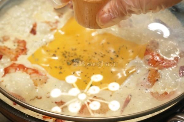 黑松露蒜香奶油虾意面的做法图解8