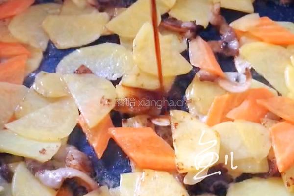 青椒胡萝卜土豆片的做法图解12