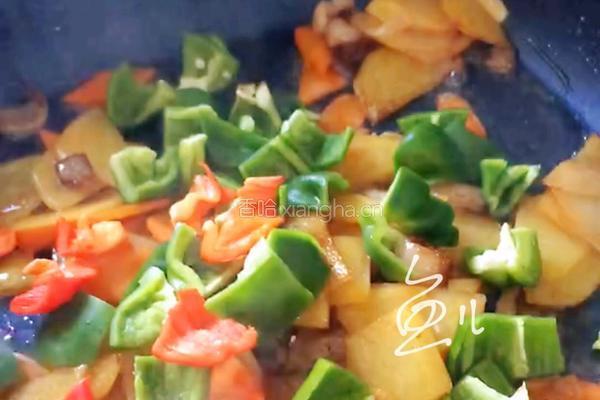 青椒胡萝卜土豆片的做法图解14