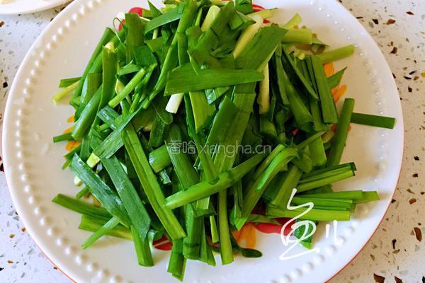 豆芽炒韭菜的做法图解3