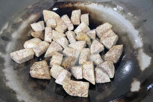 甜芋头的做法图解3