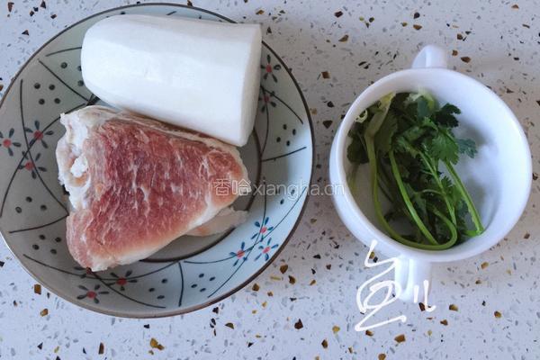 萝卜丸子汤的做法图解1