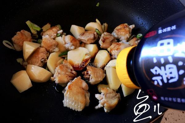 土豆炖鸡翅的做法图解11