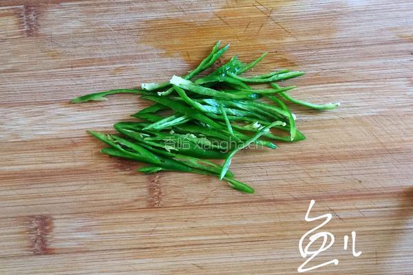 清炒胡萝卜的做法图解3