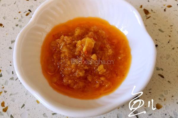 蒜蓉粉丝蒸鲍鱼的做法图解2
