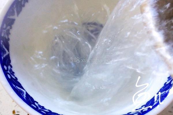 蒜蓉粉丝蒸鲍鱼的做法图解4
