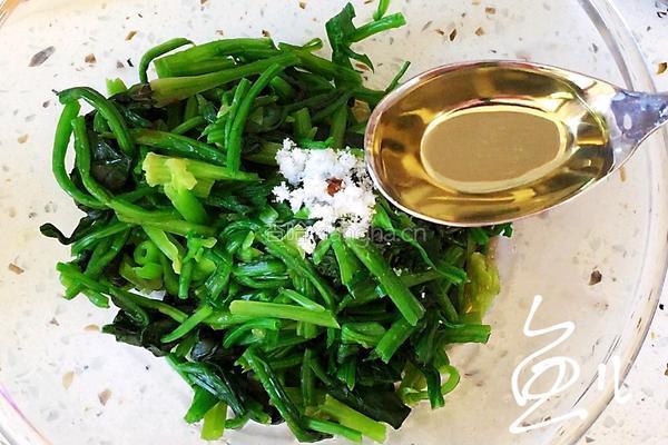 菠菜拌花生米的做法图解10