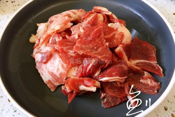 西兰花炒牛肉的做法图解1