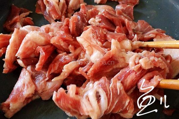 西兰花炒牛肉的做法图解3