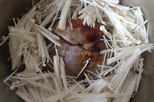 金针菇炖热腾 的做法图解7