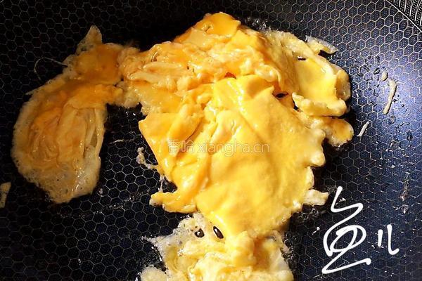白玉菇炒鸡蛋的做法图解8