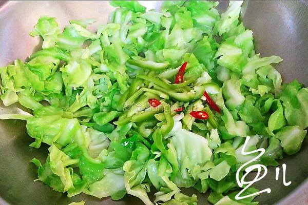 爆炒卷心菜的做法图解6