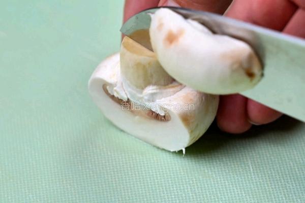 黑松露菌菇拌饭的做法图解1