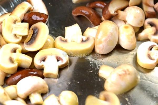 黑松露菌菇拌饭的做法图解2