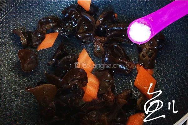 黄瓜鸡蛋炒木耳的做法图解12