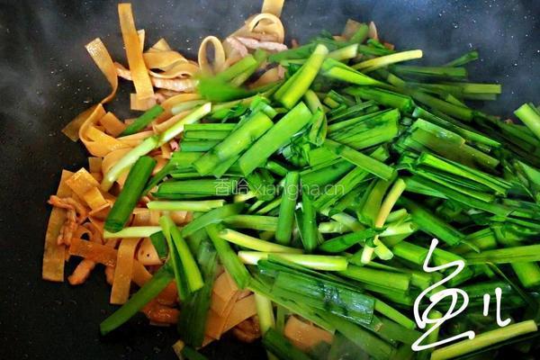 韭菜炒千张的做法图解10