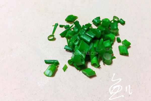 胡萝卜鸡蛋炒木耳的做法图解2