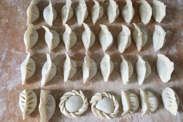 猪肉韭菜水饺的做法图解13