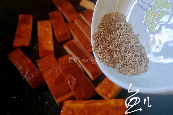 孜然煎豆干的做法图解4