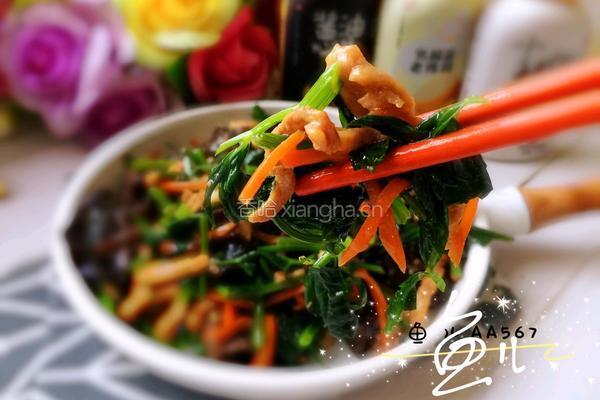 芹菜木耳炒肉丝