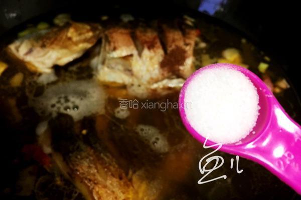 鲤鱼炖粉条的做法图解12