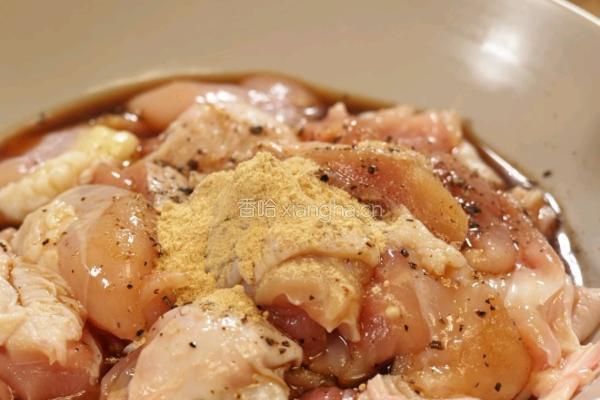 葱烧鸡腿肉盖饭的做法图解3