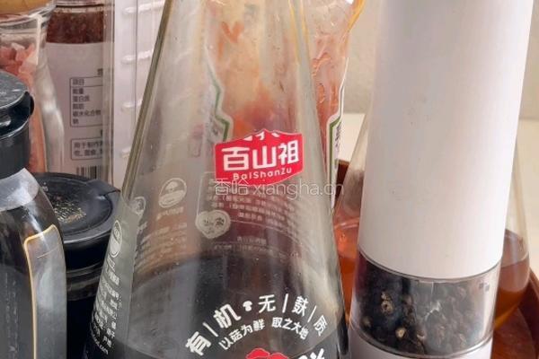 皮蛋馄饨的做法图解2