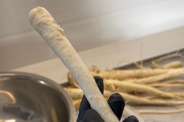 拌桔梗（朝鲜族拌菜)的做法图解2