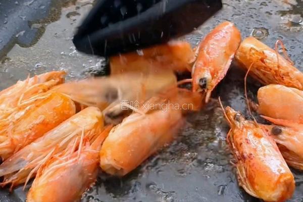 法式蒜香奶油虾的做法图解3