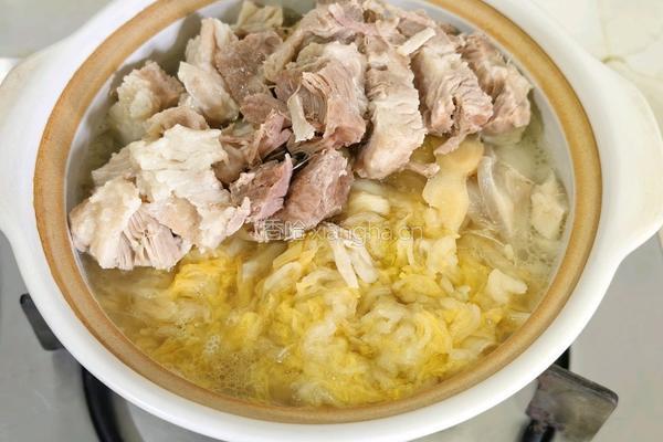 酸菜白肉的做法图解4