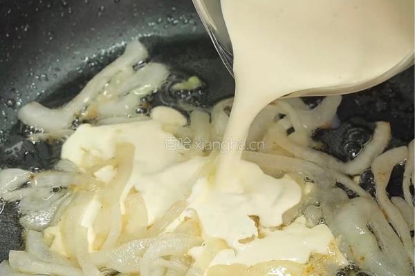 黑松露奶油意面的做法图解4