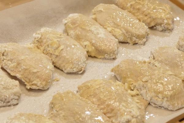 蜂蜜柠檬脆皮鸡翅的做法图解5
