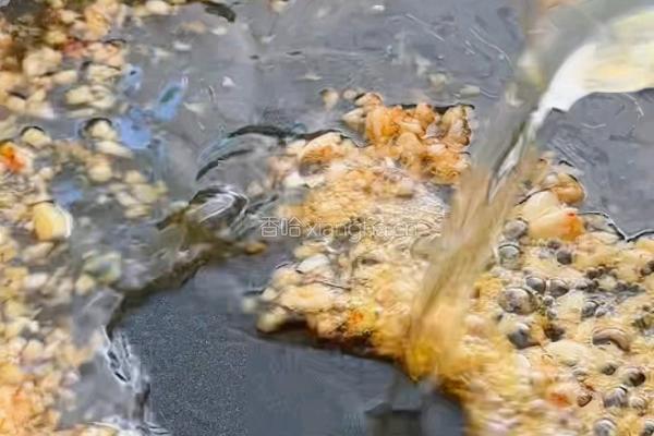  韩式蒜香奶油虾的做法图解5