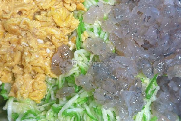 西葫芦鸡蛋虾仁饺子，角瓜鸡蛋饺子，素馅饺子的做法图解5