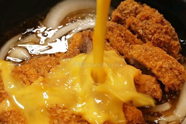 滑蛋猪排饭