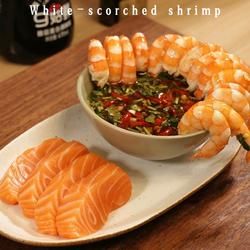 白灼大虾 三文鱼的做法[图]