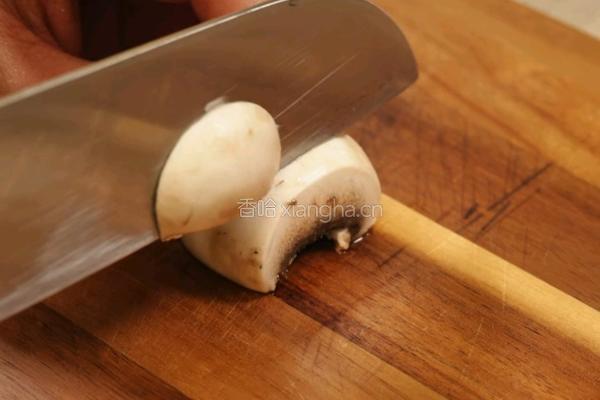 黑松露香菇鸡腿拌饭的做法图解3