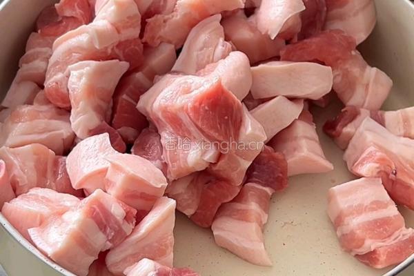 可乐卤肉饭的做法图解1