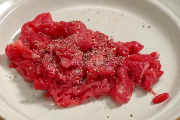 照烧牛肉滑蛋饭的做法图解1