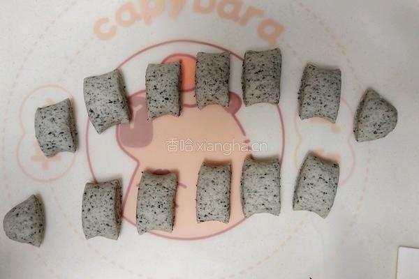 黑芝麻甜甜圈的做法图解9
